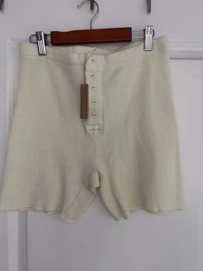 NWT SKIMS Waffle Knit Pajama Shorts in Cream XL